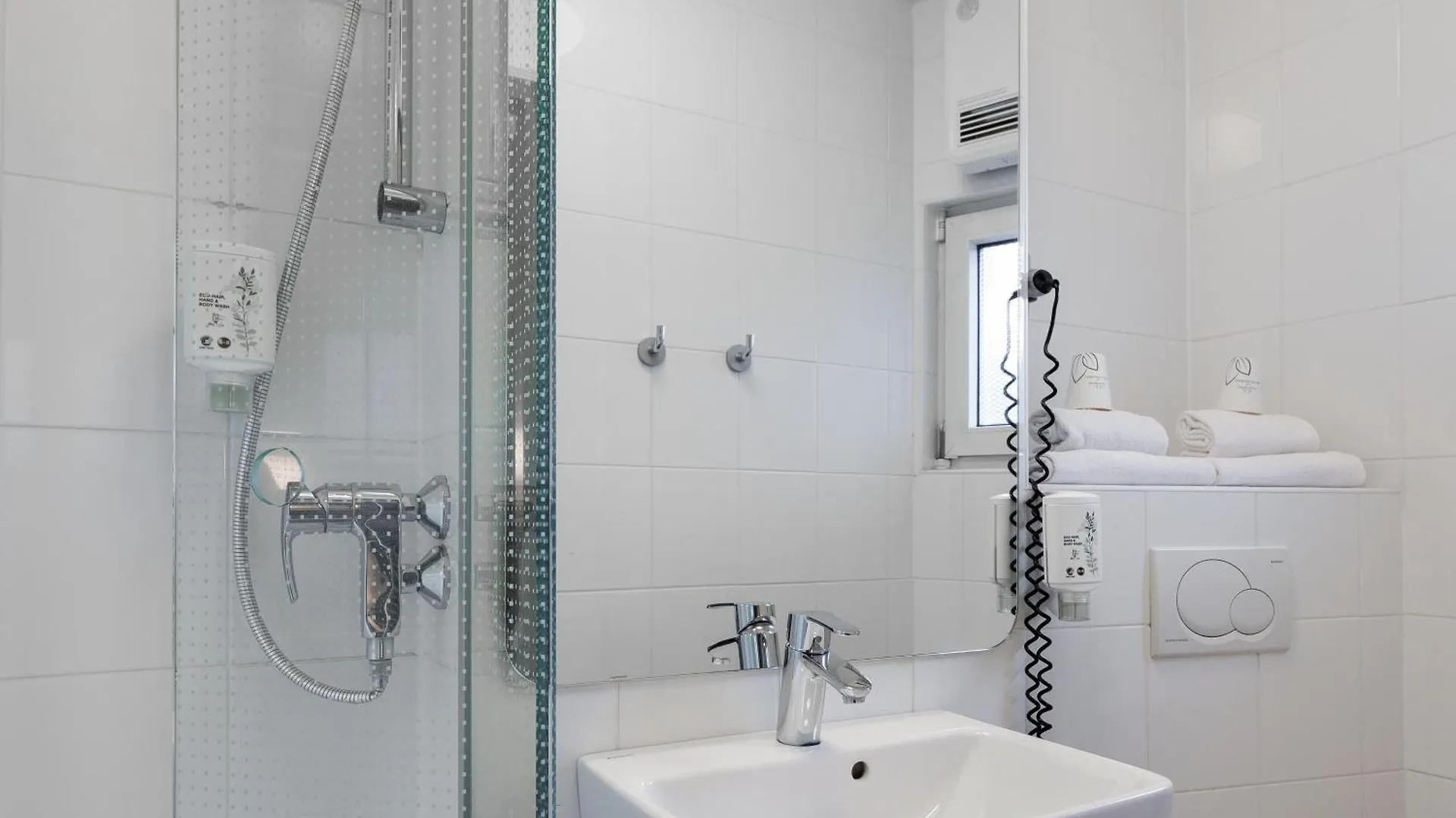 Ibis Düsseldorf City 2*,
